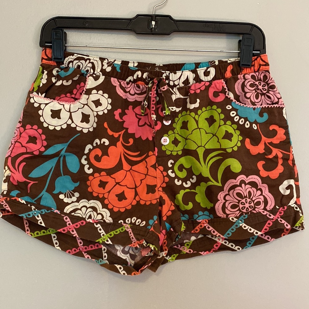 EUC like new colorful Vera Bradley shorts size small
